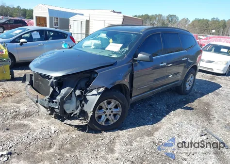 2010 Chevrolet Traverse Ls z USA, uszkodzony, nr VIN 1GNLREED1AJ233514